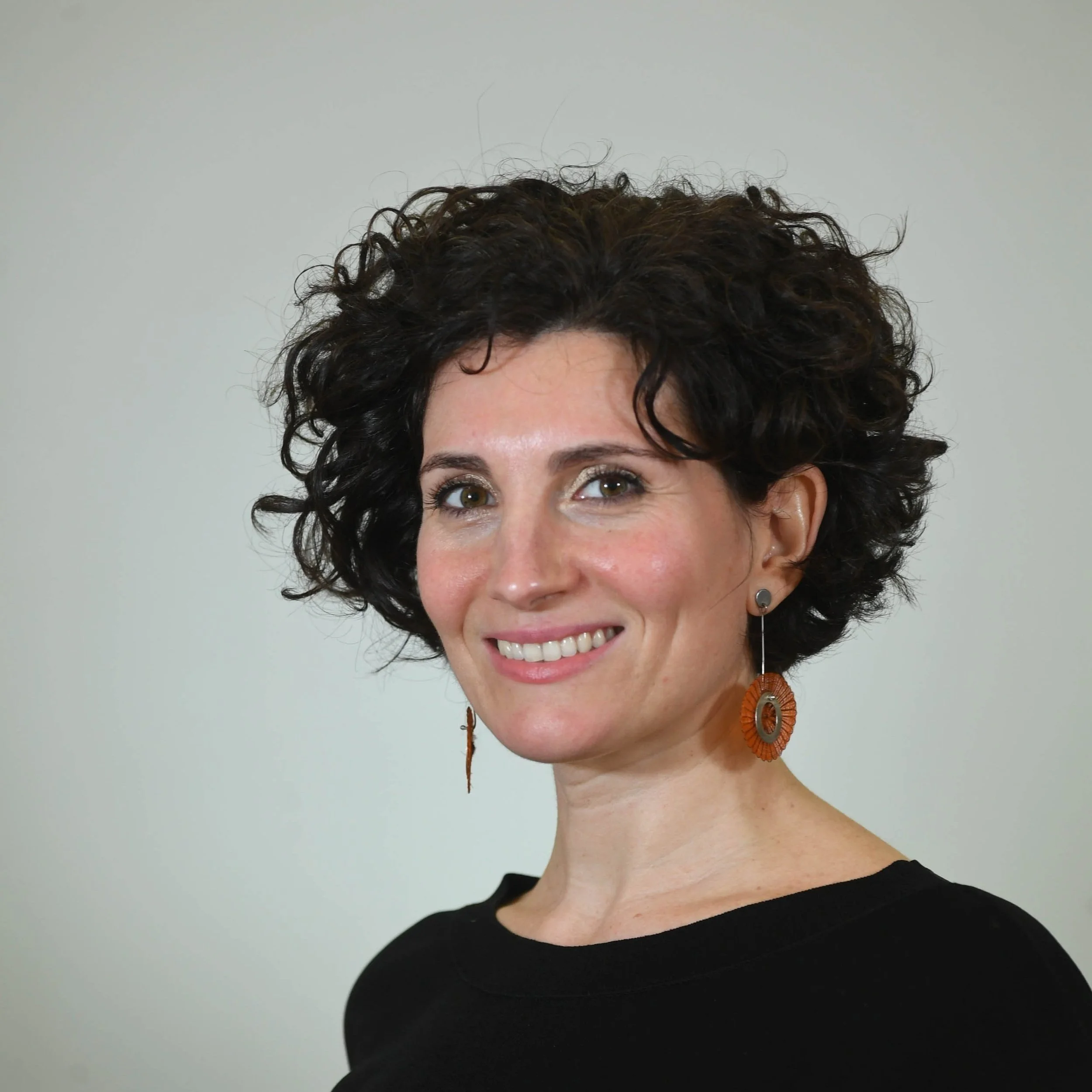 Linda Valeri, Associate Professor of Biostatistics specializing in causal inference and mediation analysis